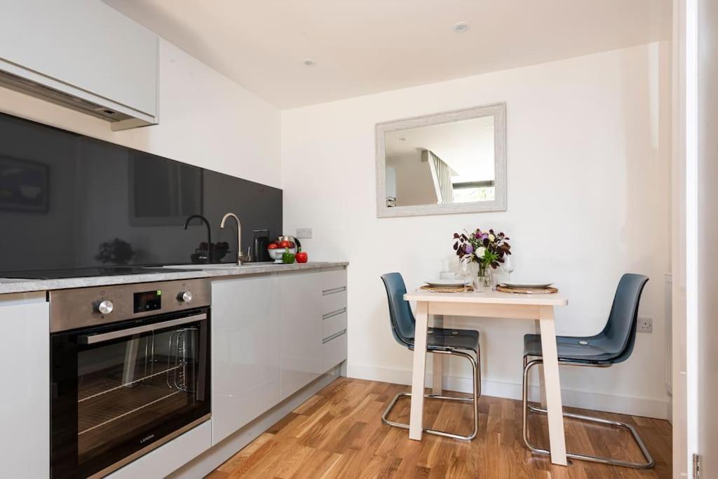 The Studio, Rosebud. 5 Minutes Walk To Beach. Uny Lelant Bagian luar foto